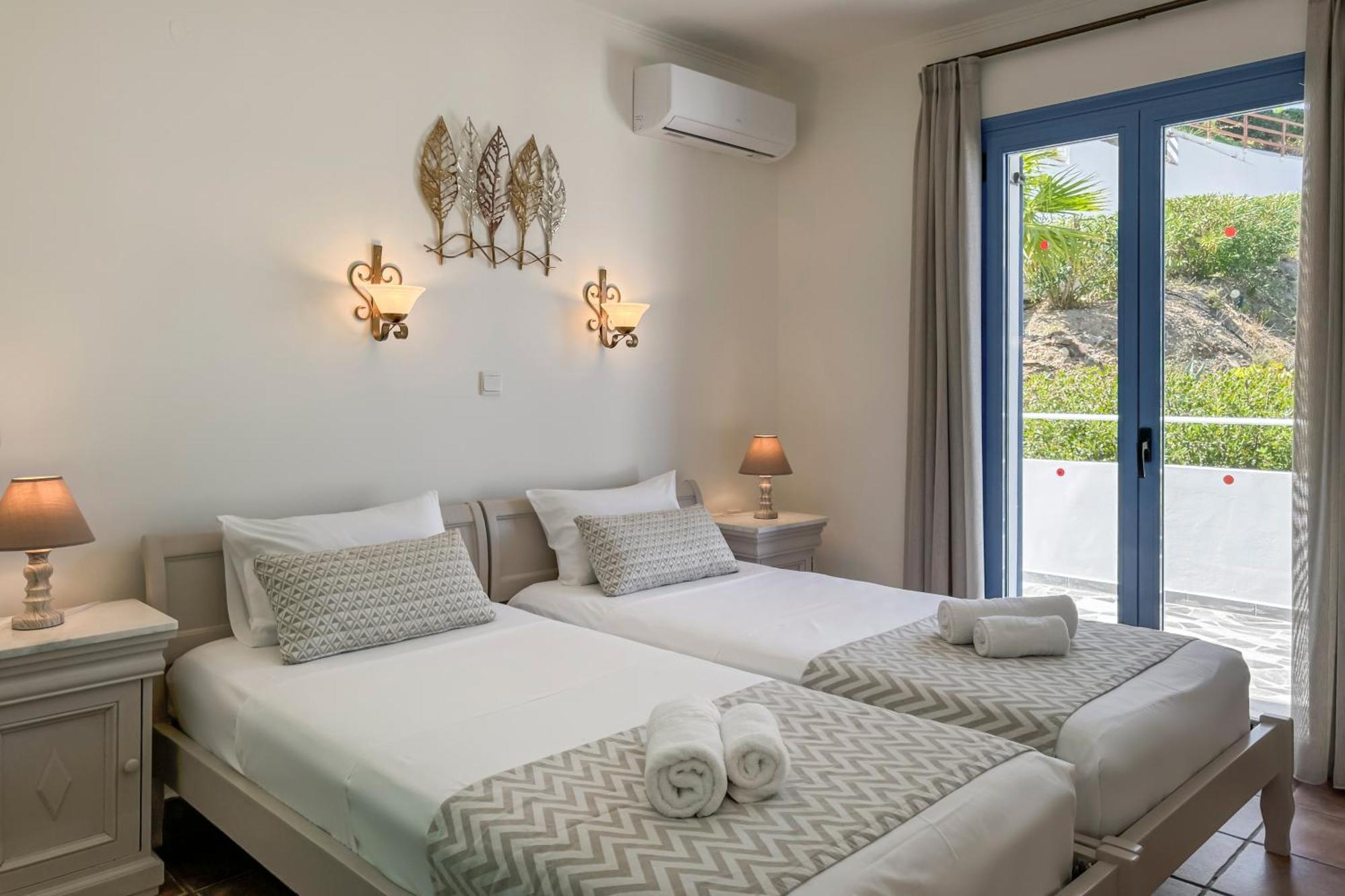 Pano Stalos Villas Kültér fotó